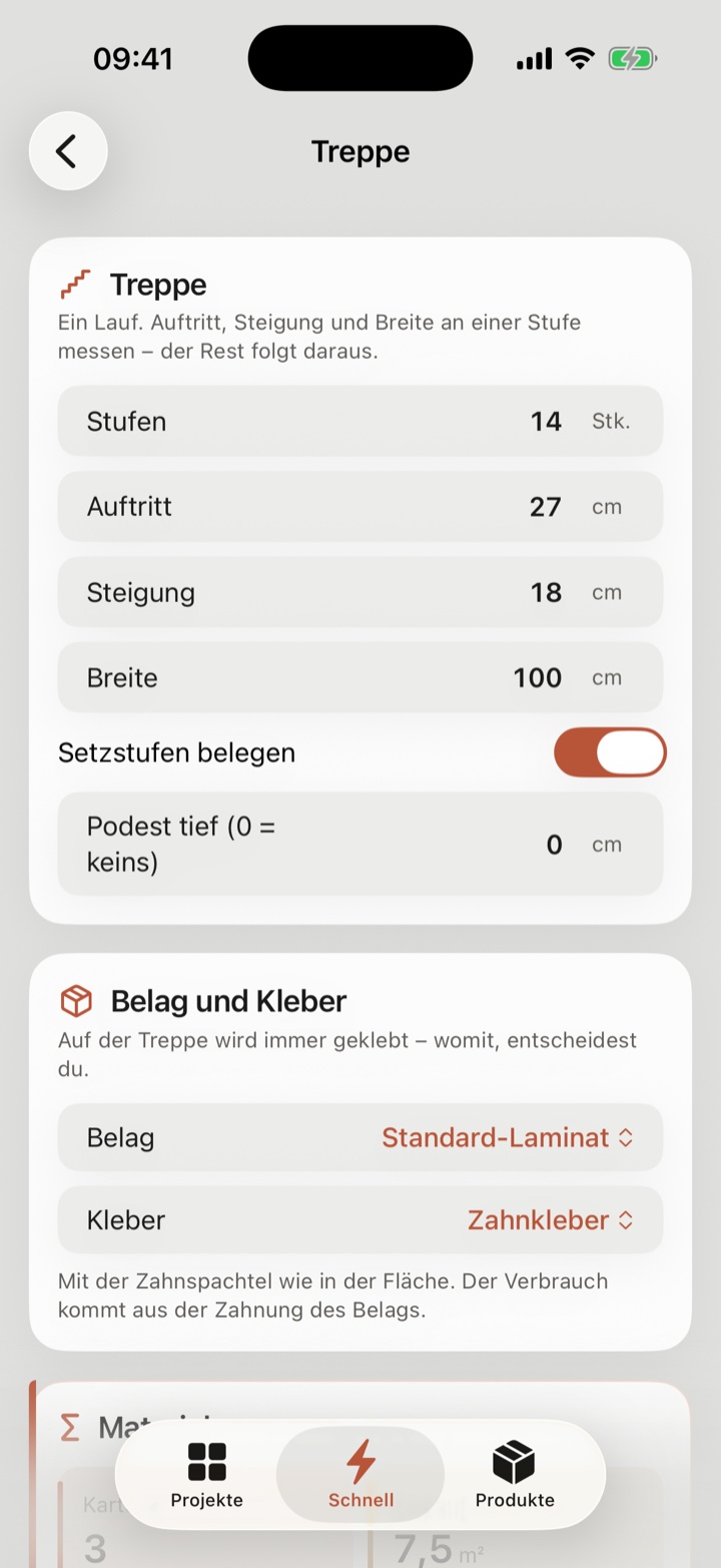 Treppenrechner in LayFirst: 14 Stufen, Auftritt 27, Steigung 18, Breite 100 Zentimeter, darunter die Wahl von Belag und Kleber.
